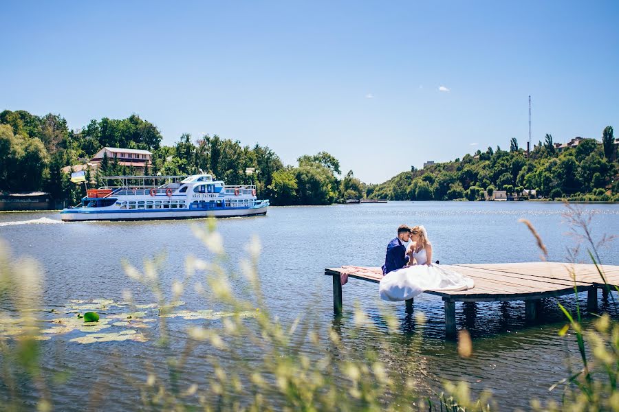 Wedding photographer Yuliya Pandina (pandina). Photo of 16 July 2017