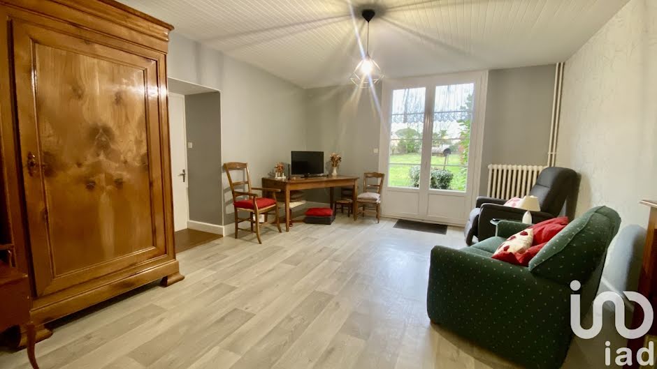 Vente maison 6 pièces 153 m² à Saint-Maurice-le-Girard (85390), 187 500 €