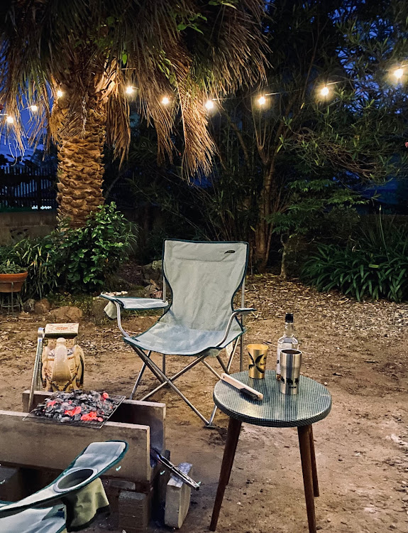 マミムメモーターさんが投稿した夏っぽい写真展・逆襲のシャア・たかが台風ひとつユンボで・どうかご安全に・帰宅できるかな💦に関するカスタム事例の投稿画像5枚目