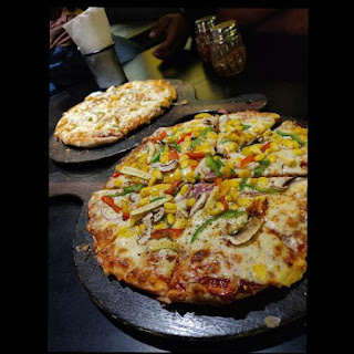 Himanshu Patankar at Pizza Paradise, Habib Ganj,  photos