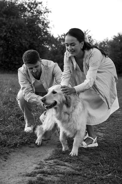 Fotógrafo de casamento Elina Larchenkova (okeyelina). Foto de 17 de agosto 2023