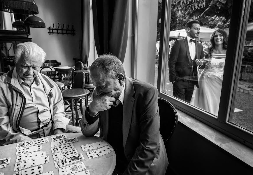 Fotógrafo de casamento Dimitris Manioros (manioros). Foto de 21 de outubro 2019