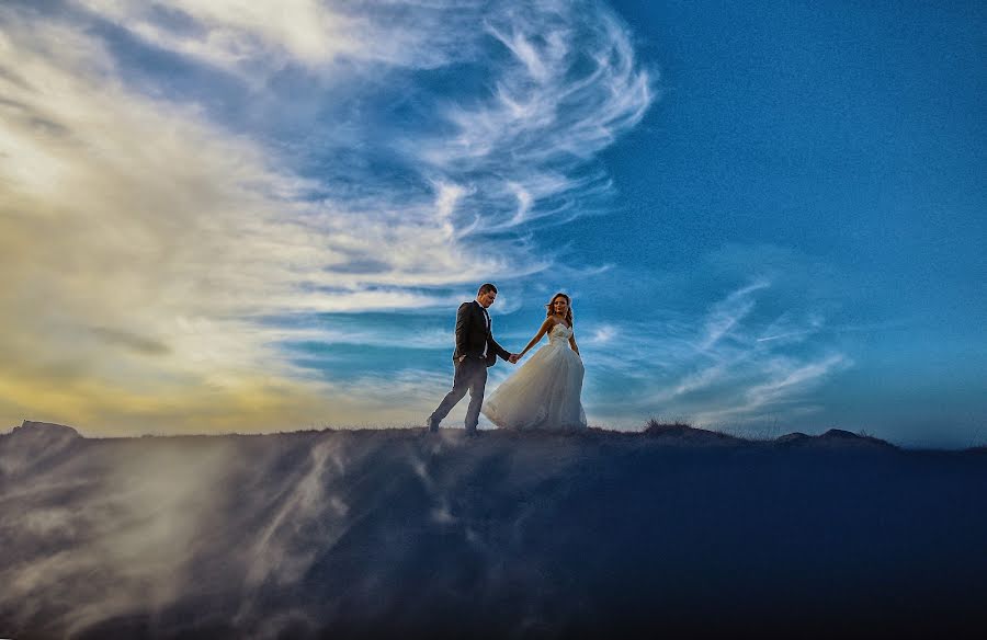 Fotógrafo de casamento Alex Vîlceanu (alexandruvilcea). Foto de 25 de outubro 2018