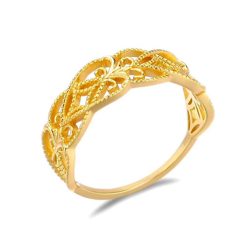 925 Sterling zilveren vergulde holle kanten ring. Een elegant sieraad om je stijl te versterken met een vleugje verfijning en schittering.