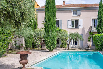 maison à Saint-Saturnin-lès-Avignon (84)