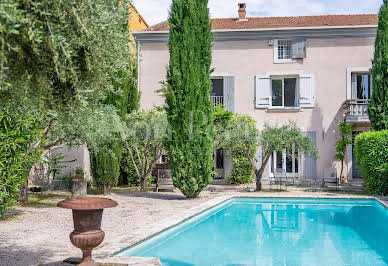 Maison avec piscine 3