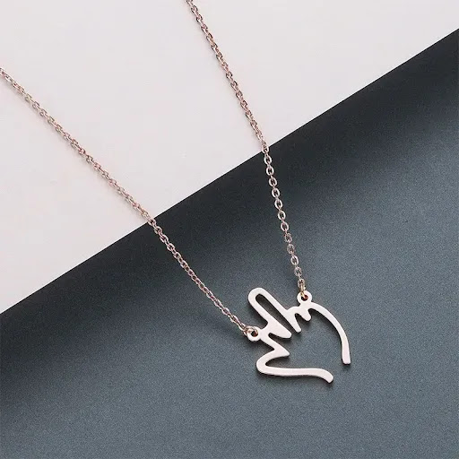 Title 6, Palm gesture clavicle chain