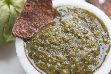 Roasted Salsa Verde with Tomatillos and Chiles (Whole30 Salsa)
