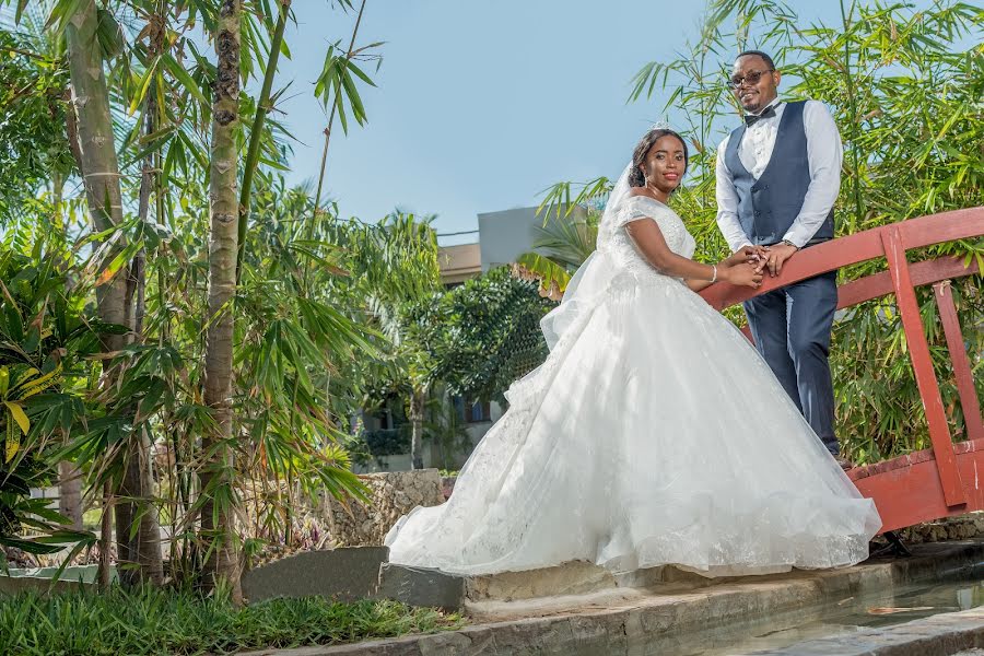 Wedding photographer Peter Mwarangu (petermk). Photo of 26 May 2019