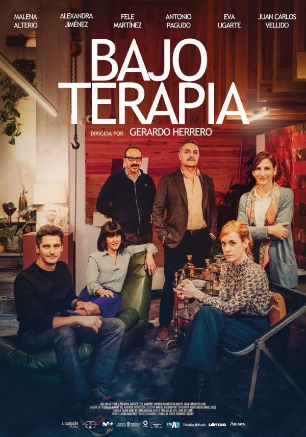 Bajo terapia película