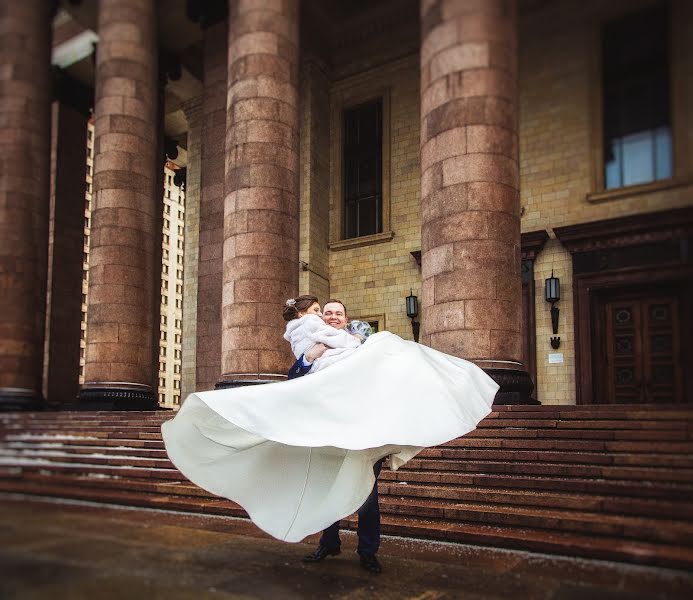 Fotógrafo de casamento Dmitriy Volkov (pasitrua). Foto de 29 de abril 2017