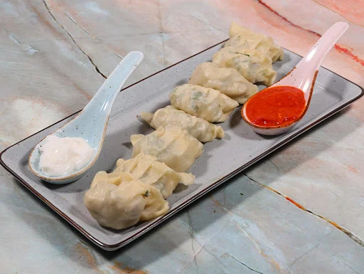 Chicken Cheese Momos [8 Pieces]