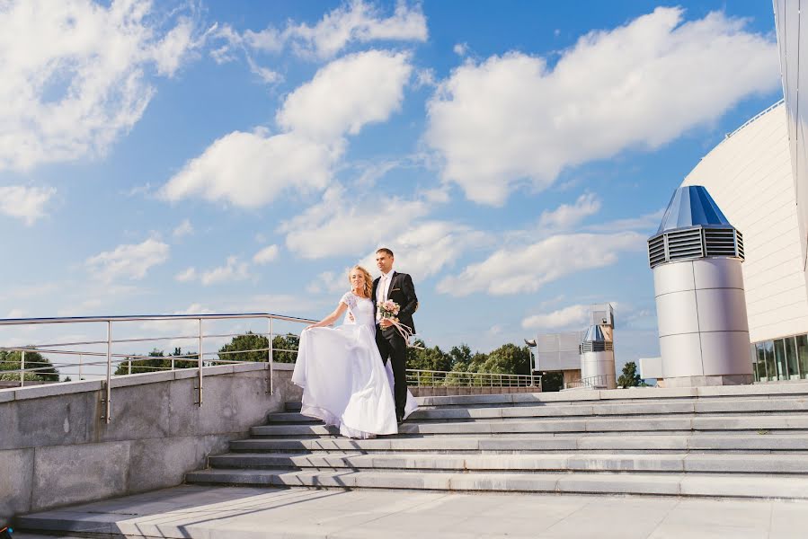 Fotografo di matrimoni Elena Pyzhikova (ellenphoto). Foto del 3 gennaio 2018