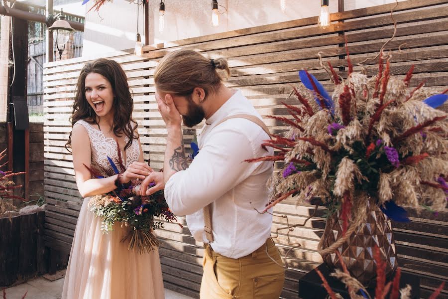 Wedding photographer Olya Yacyno (pesenko). Photo of 16 May 2018