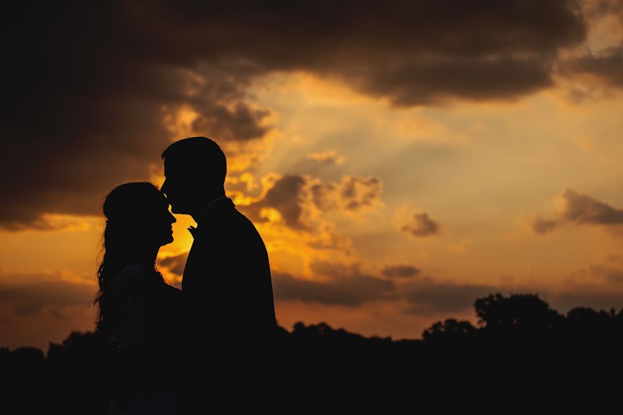 Fotografer pernikahan Oktawia Guzy (sweetdreamstudio). Foto tanggal 11 Oktober 2018