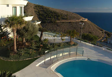 Villa with pool and terrace 2