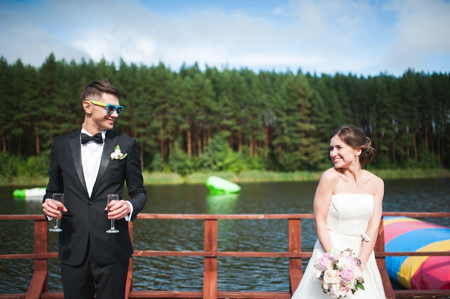 婚礼摄影师Bogdan Kharchenko（sket4）。2014 2月5日的照片