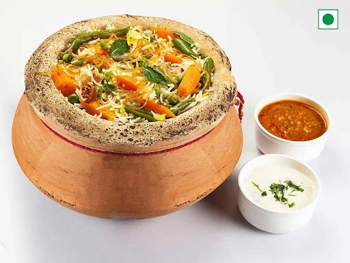 Lucknowi Veg Dum Biryani