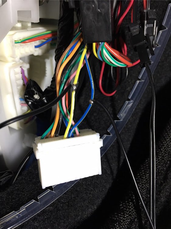 WRX S4のLED スカッフプレート・LEDシーケンシャル・今度は成功・確認を怠るな！・各ドア連動に関するカスタム事例の投稿画像4枚目