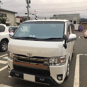 ハイエースバン GDH206V