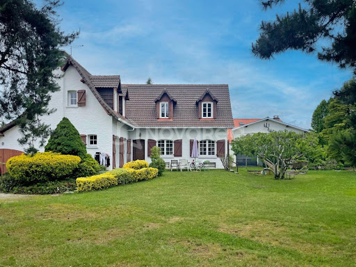 Villa avec terrasse 1