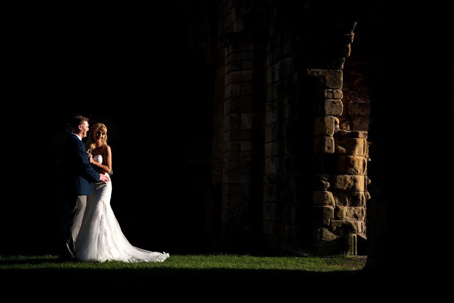 Wedding photographer Peter Robinson (eyeofthetyne). Photo of 29 November 2017