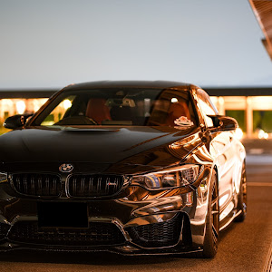 M4 クーペ F82