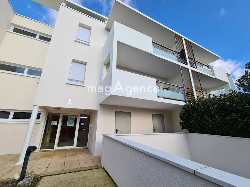 Vente appartement 2 pièces 46 m² à Poitiers (86000), 88 000 €