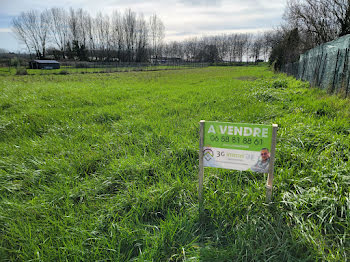 terrain à Mirebeau (86)