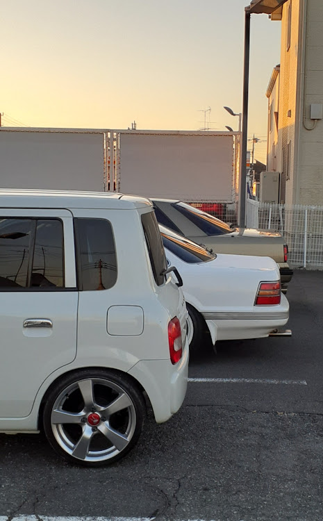 050さんが投稿したいつもイイネ&コメントありがとうございます🙇‍♂️・チョロチョロ野郎と面白い仲間はウエルカム・トロファク・アリオ上尾クラシックカーフェスティバルに関するカスタム事例の投稿画像1枚目