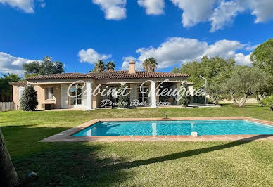 Villa with pool and terrace 2