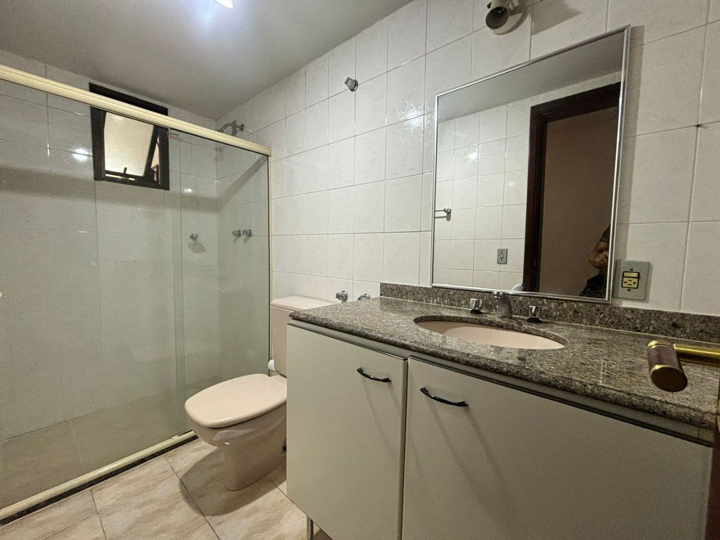 Apartamento para Alugar em Centro, Nova Friburgo - RJ - Foto 11