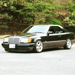 ミディアムクラス W124