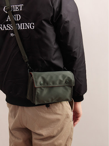 Title 3, Casual One-shoulder Handbag Wearable with a Bel...