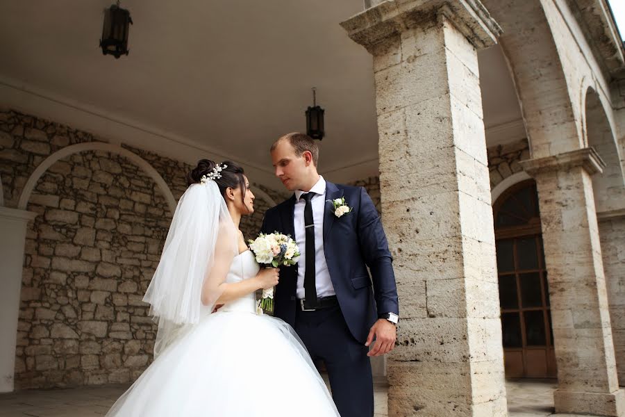 Fotógrafo de bodas Darina Valuyskaya (vdarina). Foto del 11 de octubre 2017