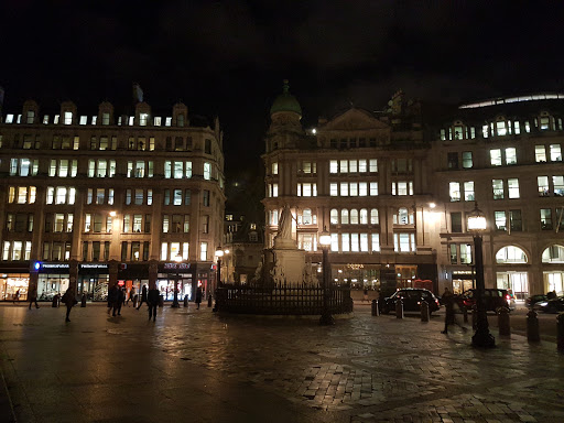 Square Outside St. Paul's Cathedral