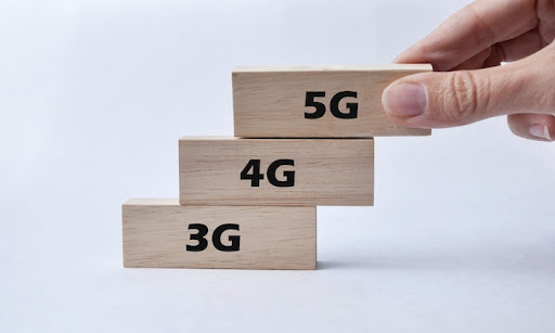 FOMA® などの 3G サービスはいつまで使える？ 4G や 5G との違いとは