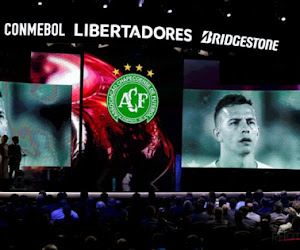 Prachtig: Getroffen Braziliaanse club krijgt trofee op mooie ceremonie én plek in 'Champions League'