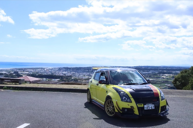 スイフトスポーツの4月もよろしくお願い致します🌸・オールジャンルミーティング・車が好きな人と繋がりたい・イベント情報に関するカスタム事例の投稿画像1枚目