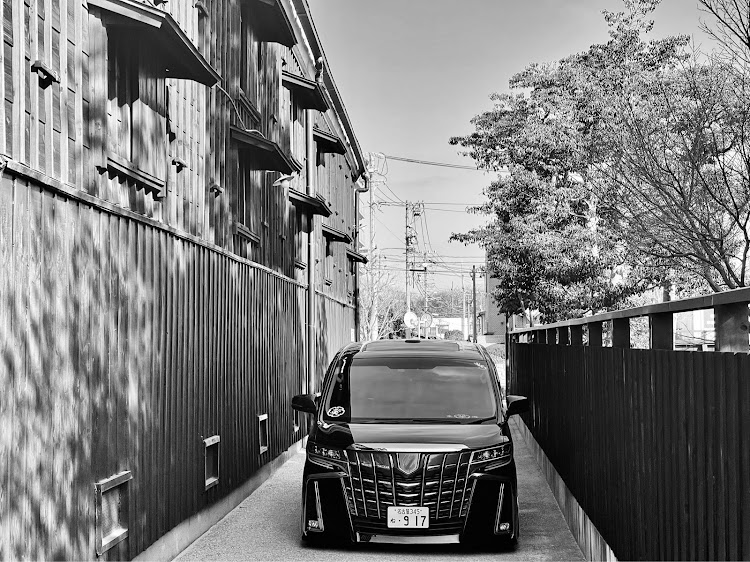 アルファードの輪止めビビリーズ・超老一家・Grant.hope223・全日輩会、関輩東、東輩海、東輩北、関輩西、蝦輩夷に関するカスタム事例の投稿画像1枚目