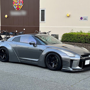 NISSAN GT-R R35