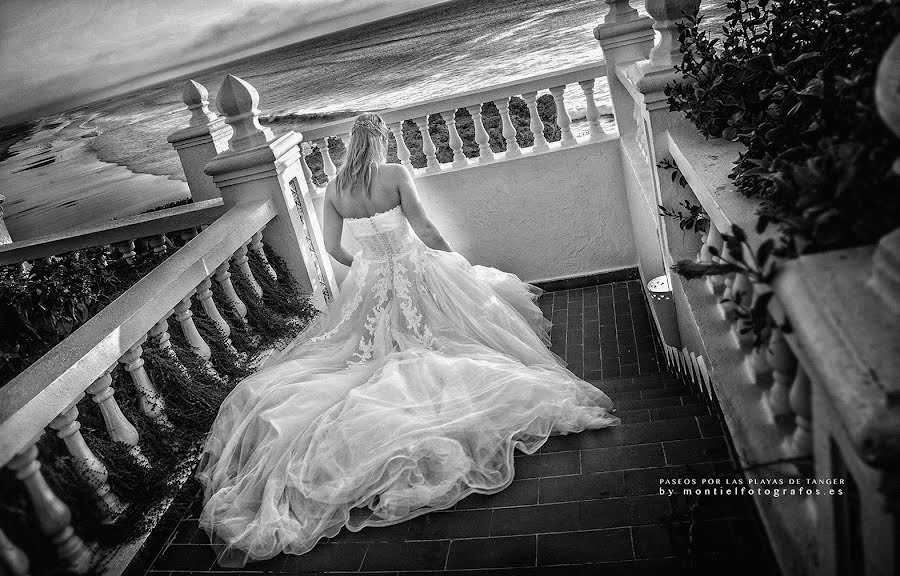 Wedding photographer Jose Montiel (1748). Photo of 22 May 2019