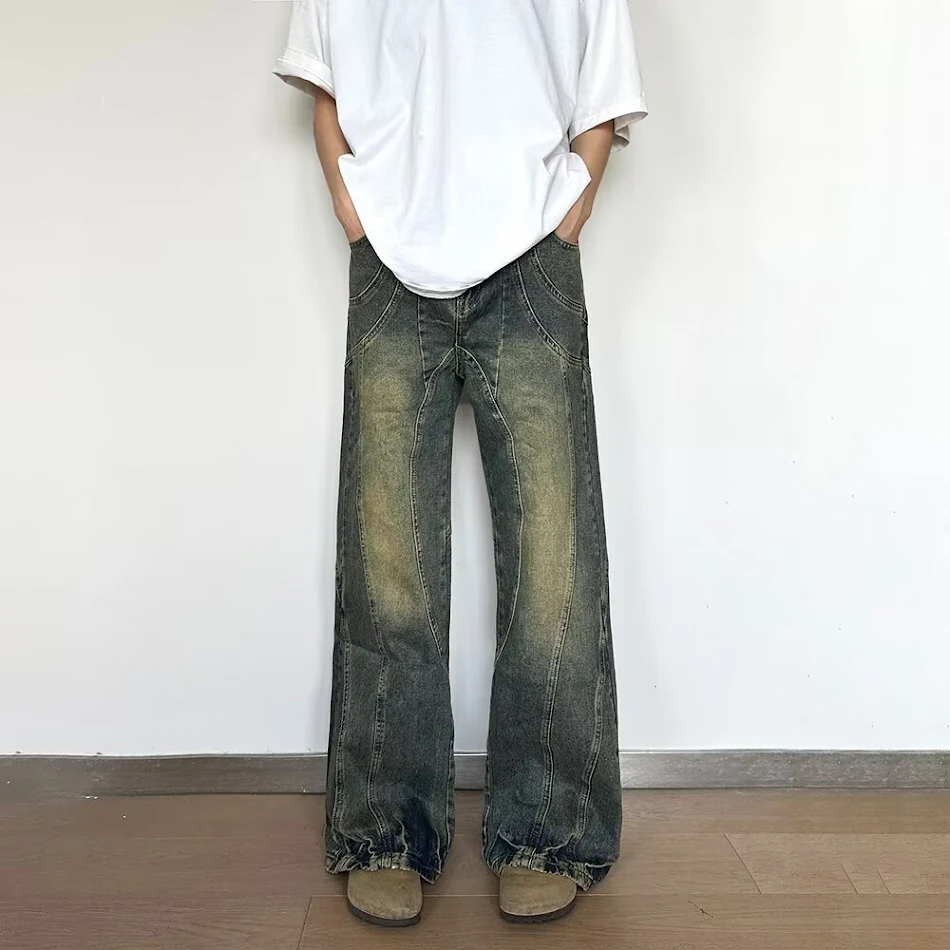 Calças jeans estilo American High Street, corte reto solto e caimento despojado. Conforto e estilo para um visual casual.