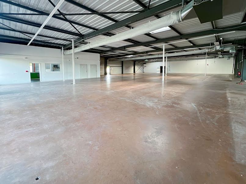 Location  locaux professionnels  920 m² à Olivet (45160), 7 516 €