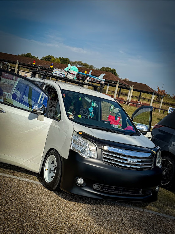 ステップワゴンスパーダのUS的趣向ミニバン集まれ・THE VAN FEELS・トロフィーとか関係ない・みんな優勝・スプラバグに関するカスタム事例の投稿画像16枚目