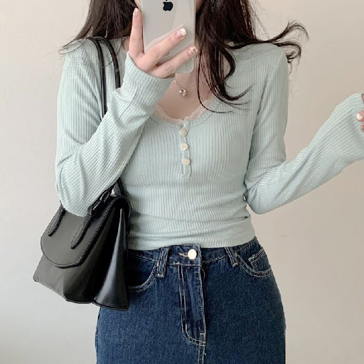 Title 6, Sweet and Spicy Lace Bottoming Shirt, ideal for...