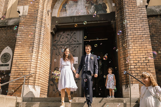 Wedding photographer Lucian Velica (lucianvelica). Photo of 16 December 2019