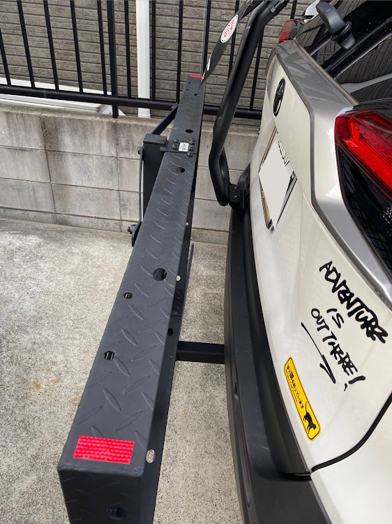 RAV4のグリルマーカー・ワイトレ30mm・ヒッチキャリア・アンテナに関するカスタム事例の投稿画像7枚目