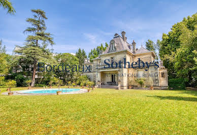 House with pool and terrace 18