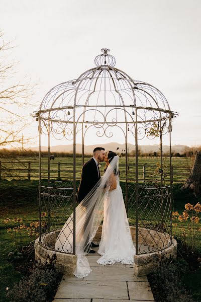 Wedding photographer Laura Richards (laurajaynephoto). Photo of 14 March 2022